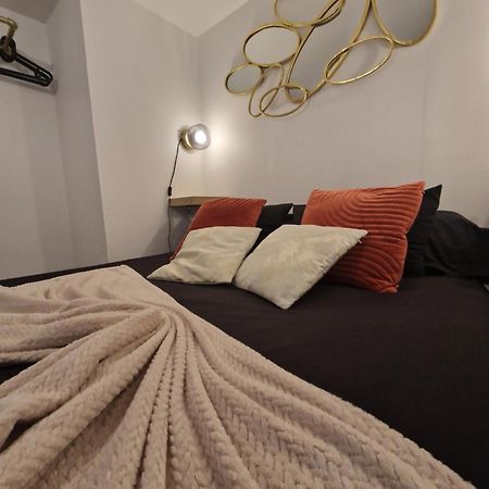 Apartamento Le Petit Triplex Des Carmelites -Coeur Historique Ruan Exterior foto
